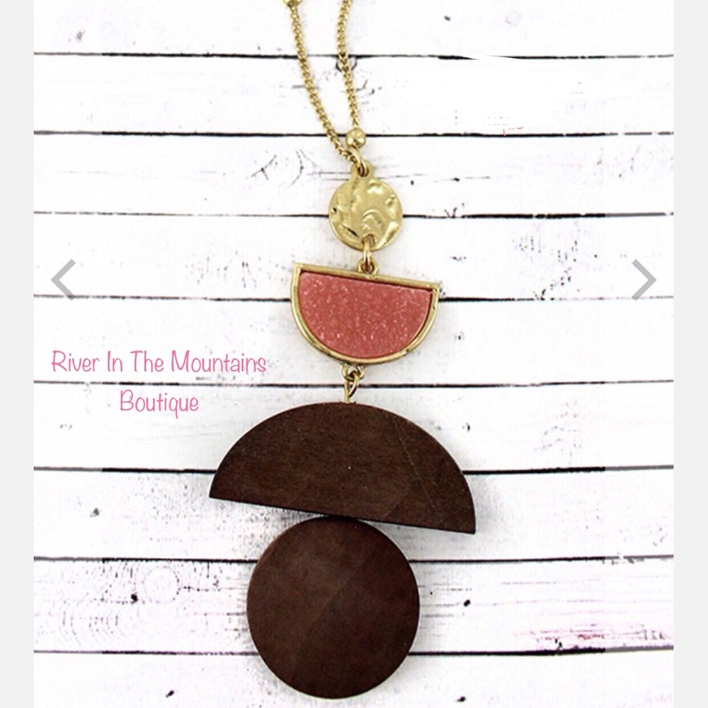 NWT!BoHo Pink Druzy and Wood Geo Pendant Necklace!